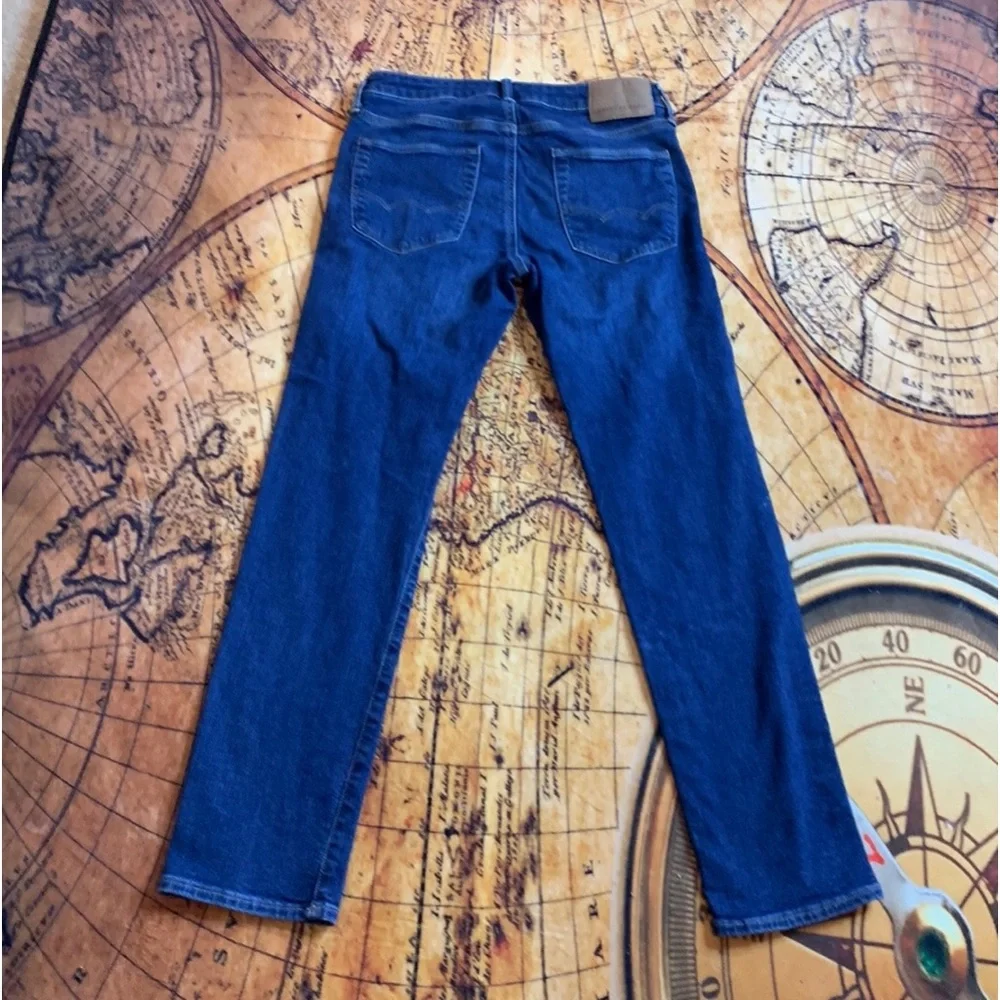 American Eagle Medium Dark Wash Slim Straight Jeans 30”x32”